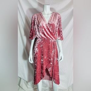 Alexia Admor Pink Crushed Velvet Wrap Dress NWT - OBO🎁